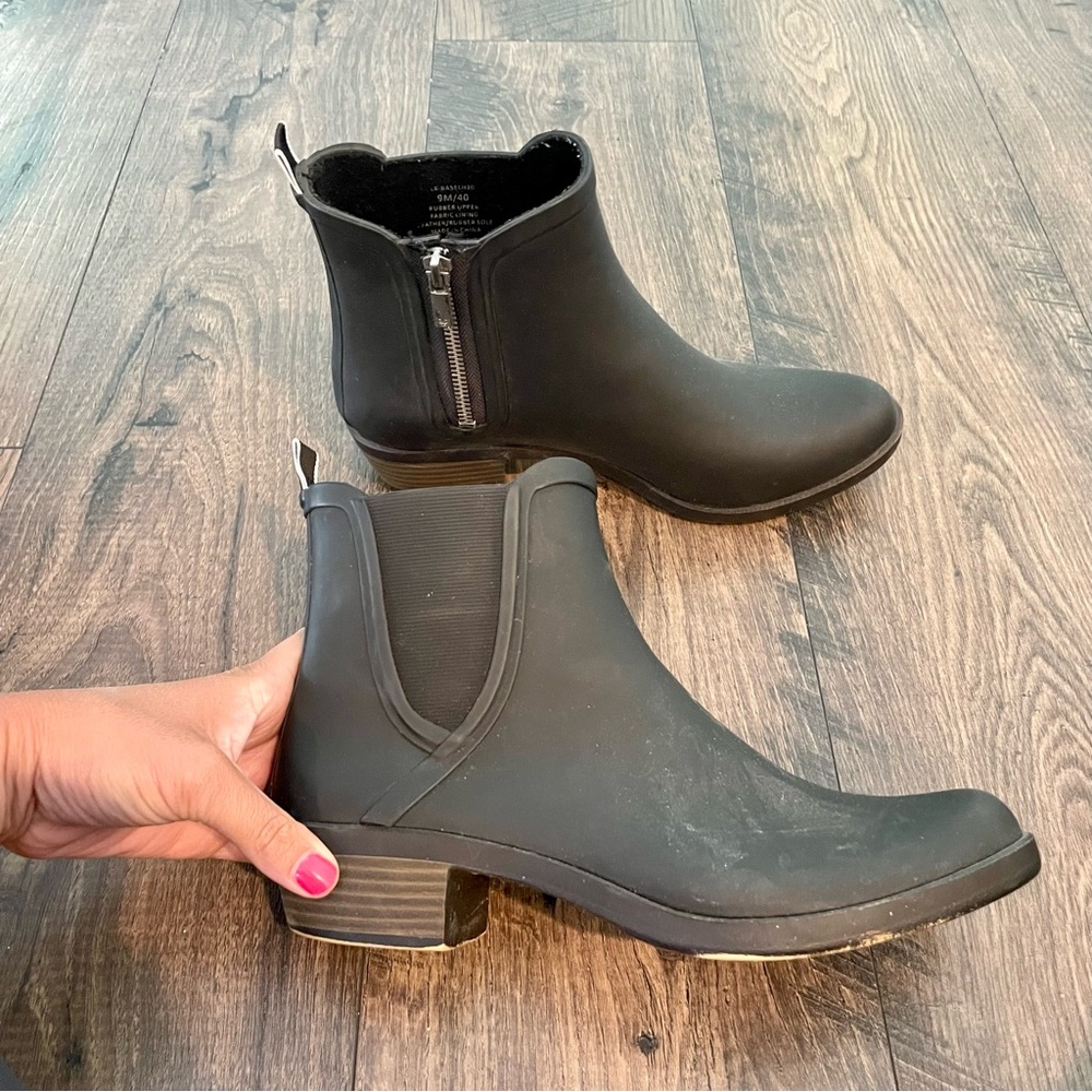 Lucky Women Bunita H2O Ankle Boots Rainbows Size 9 in Black